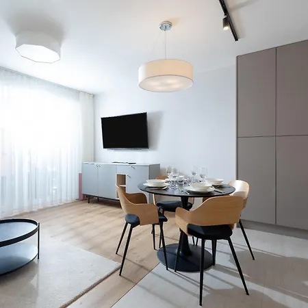 Apartment Klifowa 95 *
